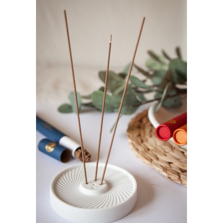 Räucherwerk Halter Tanzender Engel aus Keramik