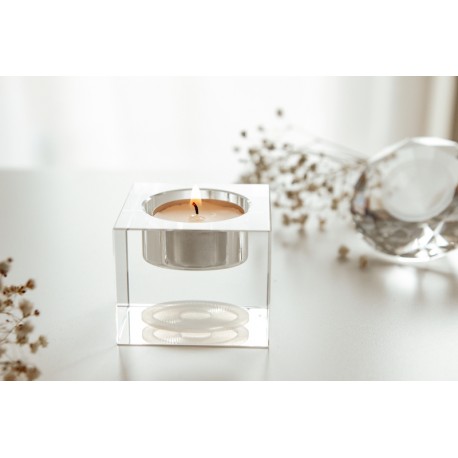 Teelichthalter aus Glas mit 3D Energiekreis als Quader